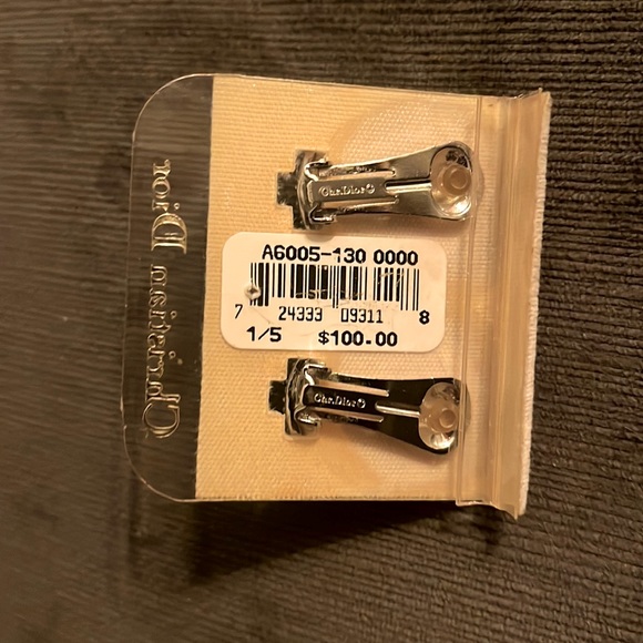 COPY - Christian Dior Pearl with Rhinestones edge! - Picture 2 of 2